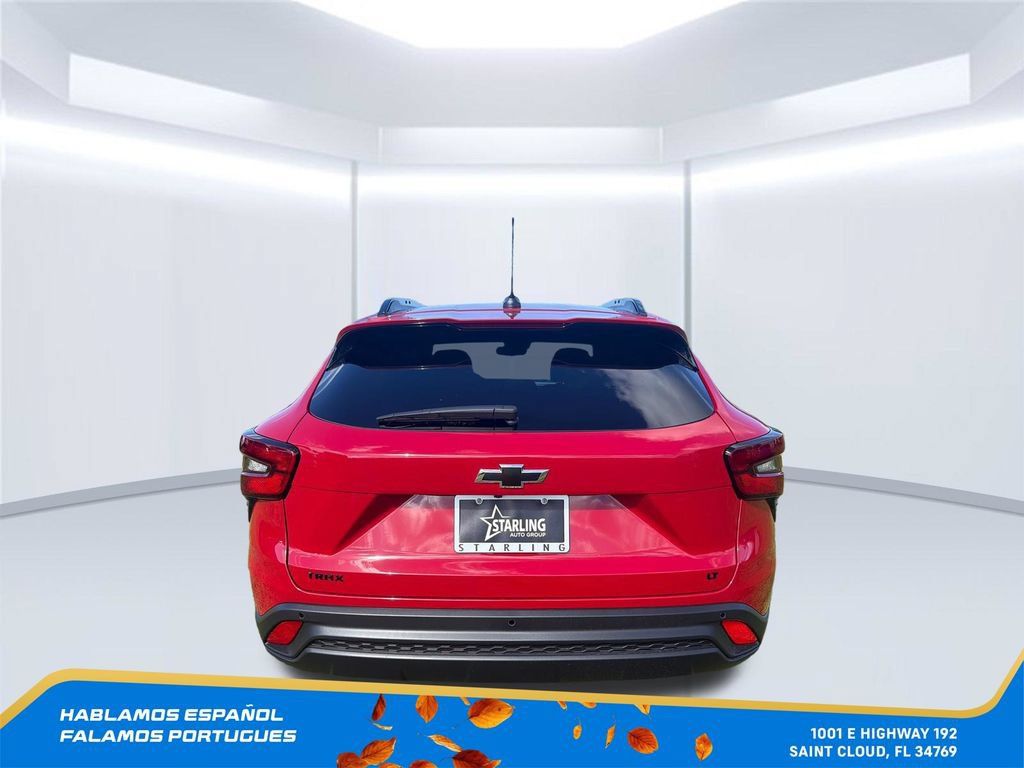 New 2026 Chevrolet Trax LT w/ Driver Confidence Package FWD image 4