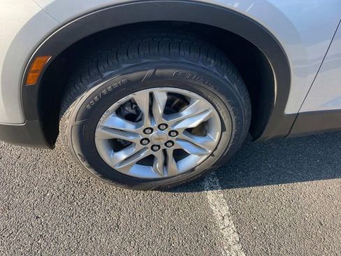 Used 2022 Chevrolet Blazer LT image 12