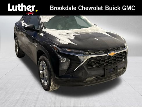 Used 2026 Chevrolet Trax LS w/ LS Convenience Package image 1