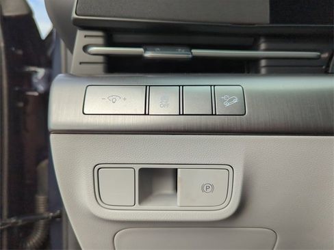 Used 2024 Hyundai Kona SEL image 33