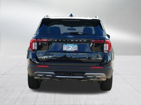 Used 2026 Ford Explorer Active w/ Active Comfort Package AWD/4WD image 6