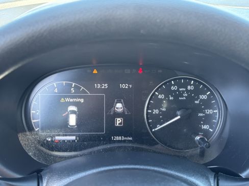 Certified 2024 Nissan Kicks SV image 26