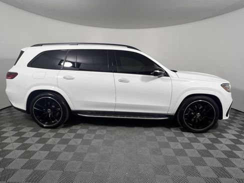 Used 2026 Mercedes-Benz GLS 580 4MATIC image 6