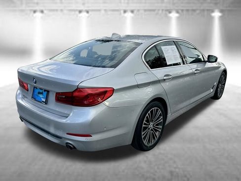Used 2019 BMW 530i w/ Convenience Package RWD image 5