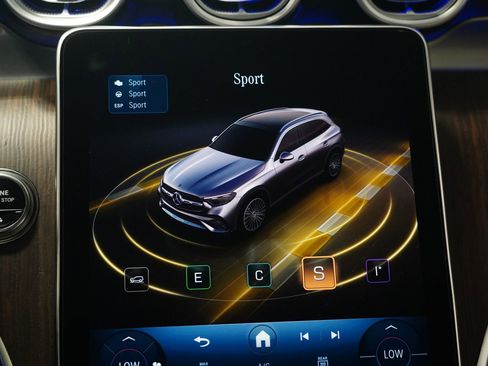 New 2026 Mercedes-Benz GLC 300 4MATIC image 26