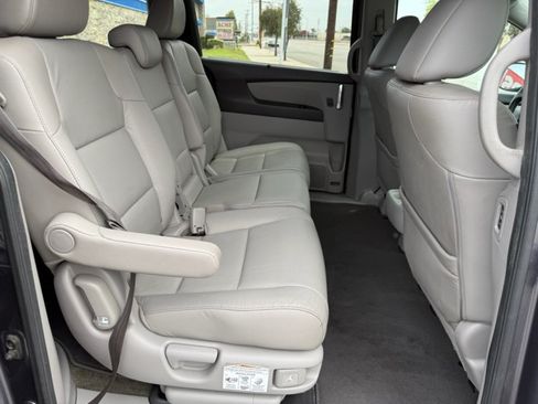 Used 2016 Honda Odyssey Touring image 19
