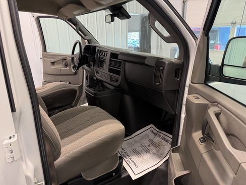Used 2020 Chevrolet Express 3500 w/ Driver Convenience Package image 13