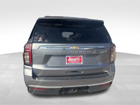 Used 2021 Chevrolet Suburban LS image 14