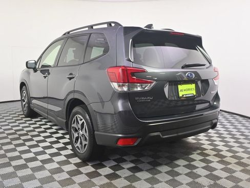 Used 2024 Subaru Forester Premium AWD/4WD image 4