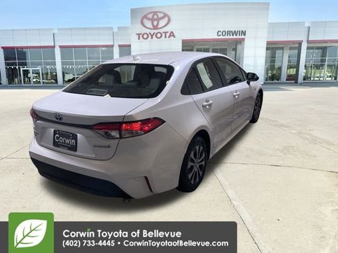 Used 2020 Toyota Corolla LE image 8