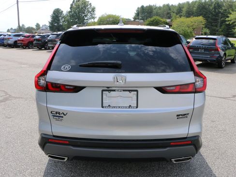 Used 2026 Honda CR-V Sport Touring image 4