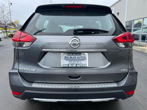 Used 2018 Nissan Rogue S image 4