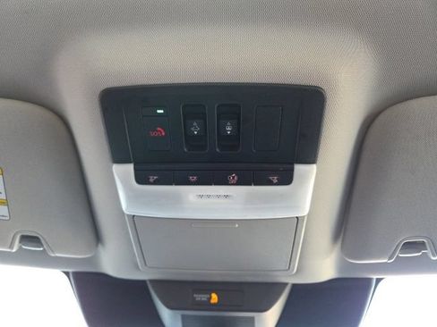 Used 2022 Nissan Pathfinder SL AWD/4WD image 69