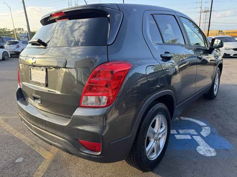 Used 2019 Chevrolet Trax LS w/ Tint and Cruise Package FWD image 5
