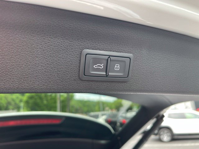 Used 2020 Audi Q3 2.0T Prestige AWD/4WD image 13