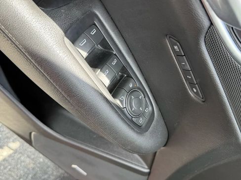 Used 2017 Cadillac XT5 Luxury image 18