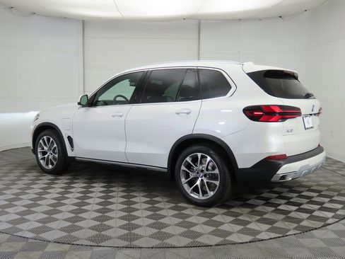 New 2026 BMW X5 xDrive50e AWD/4WD image 7