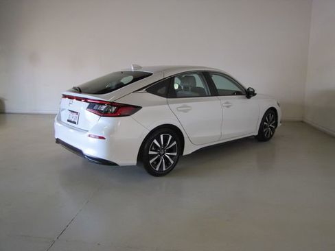 Certified 2024 Honda Civic EX-L image 26