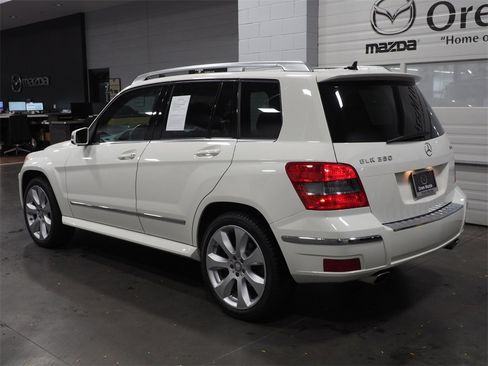 Used 2010 Mercedes-Benz GLK 350 4MATIC image 21