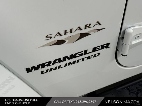Used 2016 Jeep Wrangler Unlimited Sahara AWD/4WD image 17