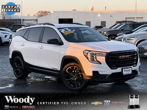 Certified 2023 GMC Terrain SLE w/ Driver Convenience Package image 2