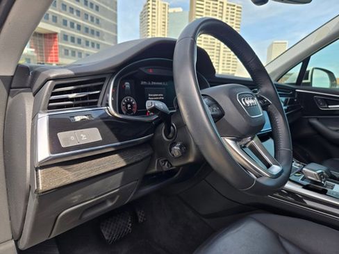Used 2020 Audi Q7 3.0T Premium Plus w/ Premium Plus Package image 9