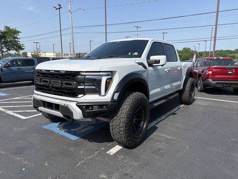 Used 2026 Ford F150 Raptor AWD/4WD image 3