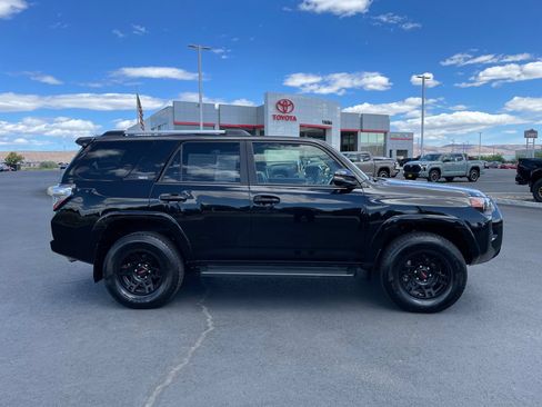 Certified 2024 Toyota 4Runner SR5 Premium w/ Moonroof Package AWD/4WD image 2