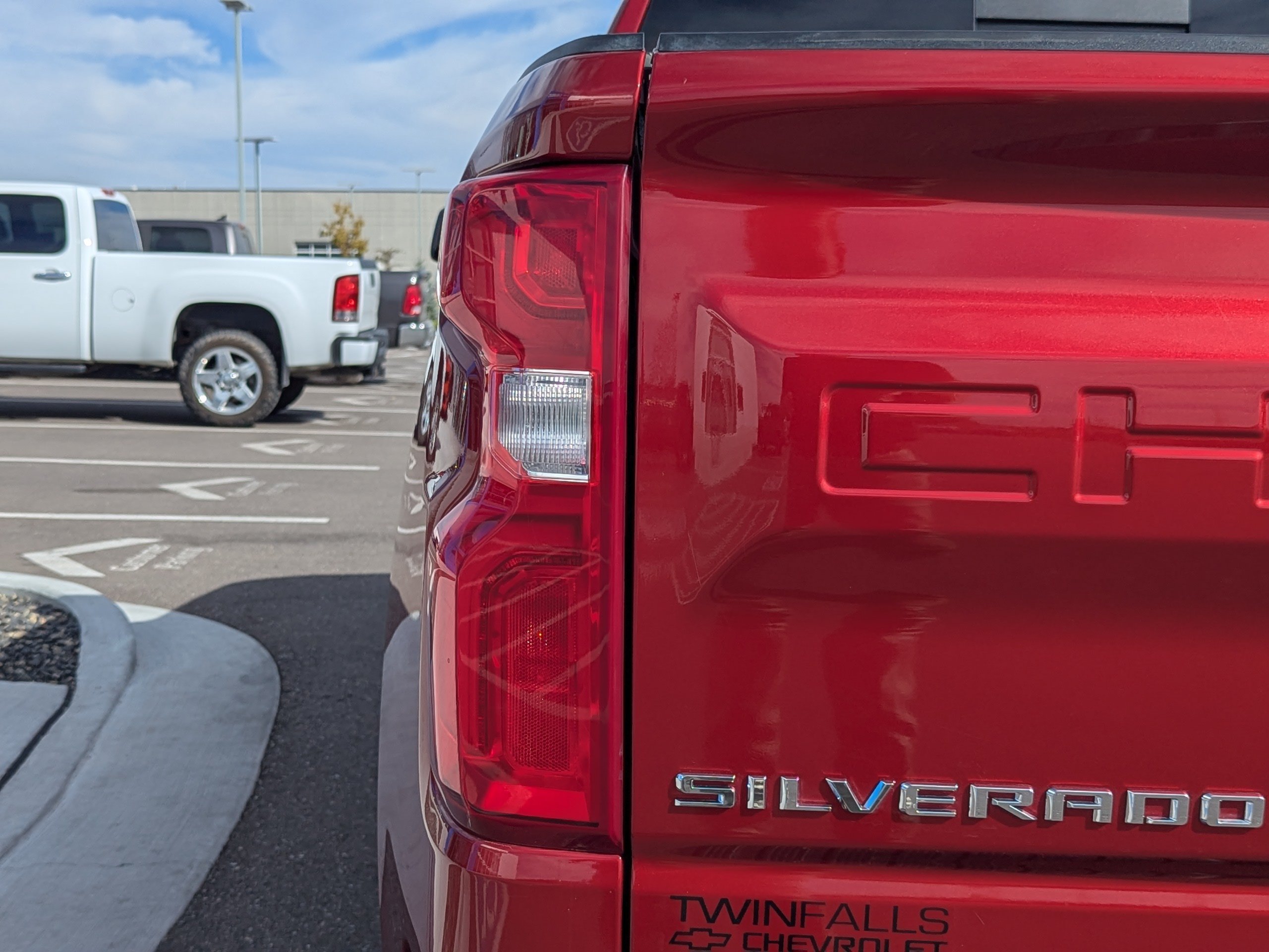 Certified 2023 Chevrolet Silverado 1500 LTZ AWD/4WD image 49