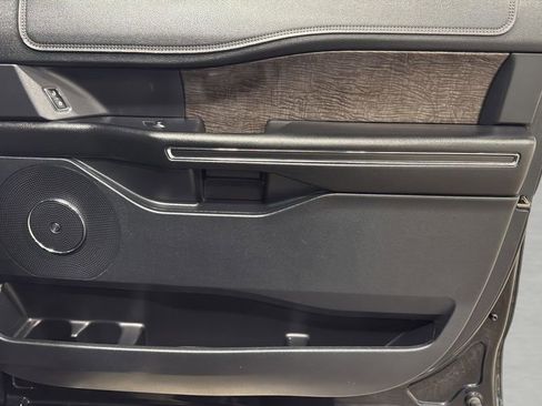 Used 2018 Ford Expedition Max Limited w/ Equipment Group 302A AWD/4WD image 11