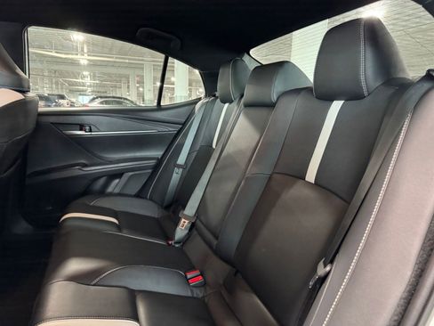 Used 2025 Toyota Camry SE FWD image 34