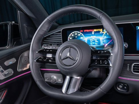 New 2026 Mercedes-Benz GLS 450 4MATIC image 16
