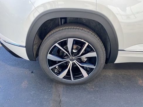 New 2026 Volkswagen Atlas Cross Sport SEL Premium R-Line image 22