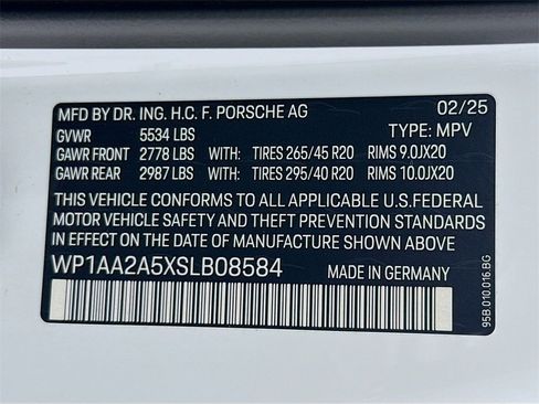 New 2025 Porsche Macan image 34