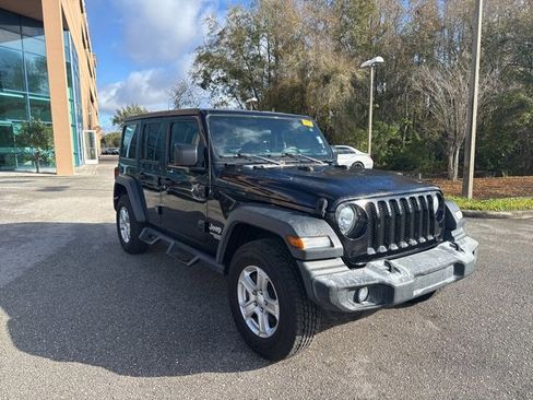 Used 2018 Jeep Wrangler Unlimited Sport S image 8