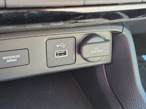 Used 2023 Honda Civic LX image 10