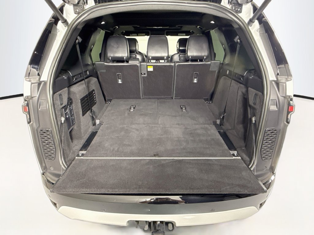 Used 2023 Land Rover Discovery HSE R-Dynamic AWD/4WD image 29