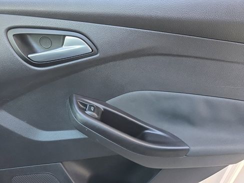 Used 2012 Ford Focus SEL image 23