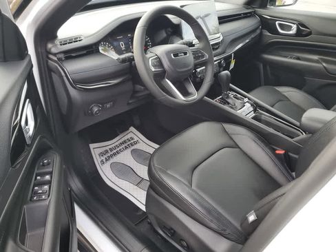 New 2026 Jeep Compass Limited image 12