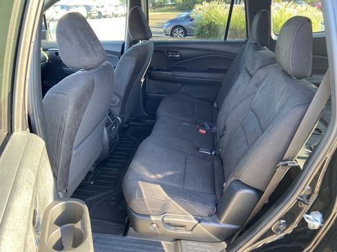 Used 2022 Honda Pilot Sport image 16