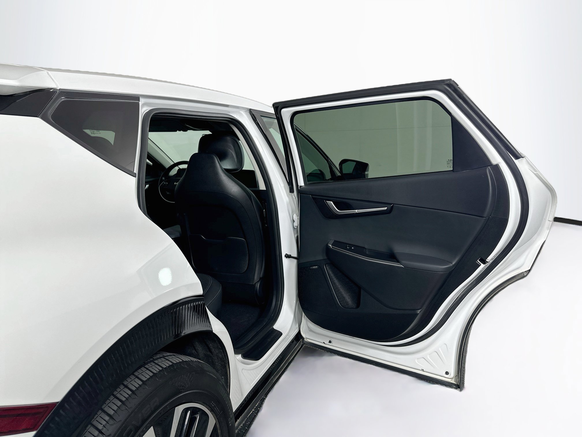 Used 2023 Kia EV6 Wind w/ Wind Technology Package RWD image 30