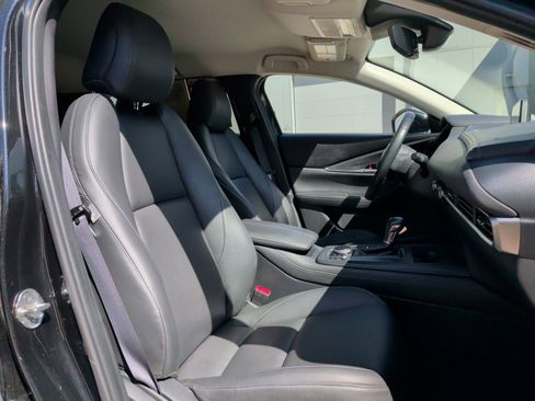 Used 2021 MAZDA CX-30 FWD 2.5 S w/ Select Package image 32