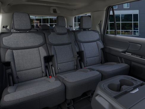 New 2025 Ford Expedition Active image 11