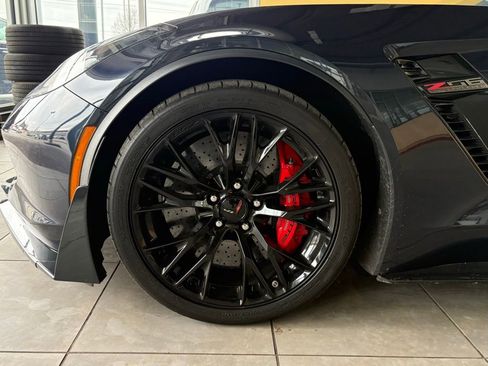 Used 2015 Chevrolet Corvette Z06 w/ Z07 Performance Package image 7
