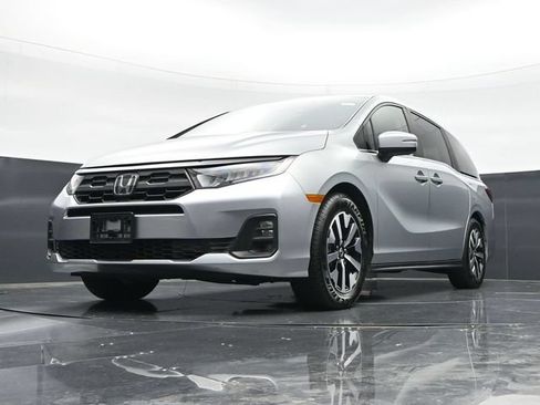 Used 2025 Honda Odyssey EX-L image 45