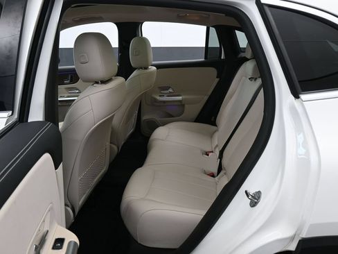 Used 2023 Mercedes-Benz GLA 250 image 32