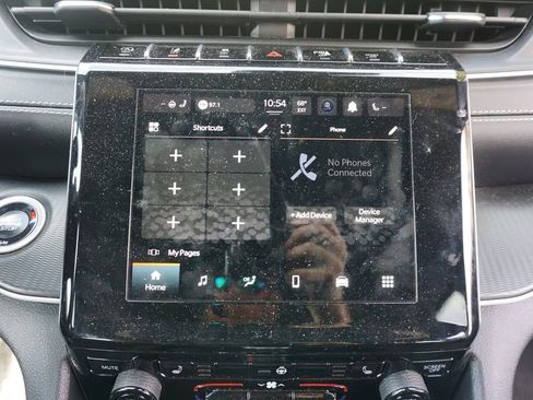 Used 2024 Jeep Grand Cherokee Altitude AWD/4WD image 10
