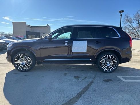 New 2026 Volvo XC90 B6 Core image 4