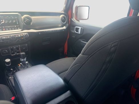 Used 2023 Jeep Wrangler Unlimited w/ 8.4" Radio Group AWD/4WD image 25