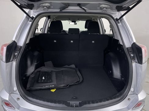 Used 2017 Toyota RAV4 LE w/ All Weather Liner Package AWD/4WD image 20